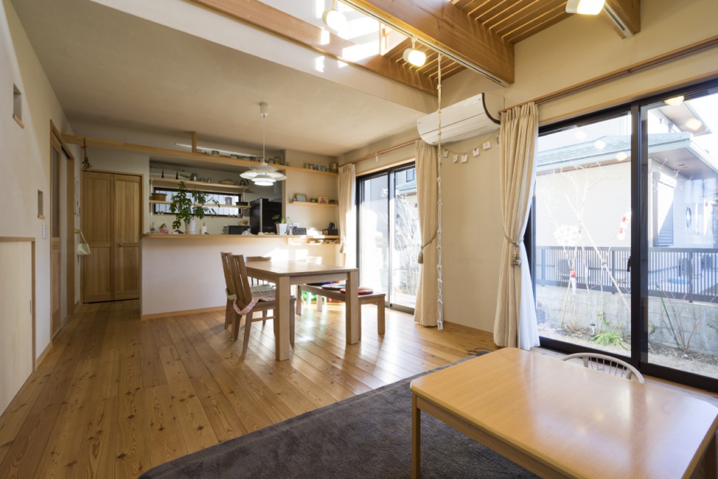 延床面積約３２坪 吹き抜けを生かした開放感のある家 埼玉県越谷市の家づくり舎ファミリー